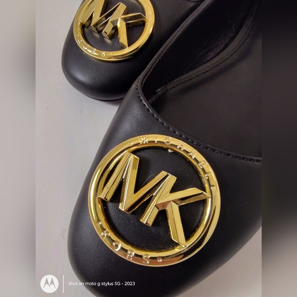 Michael Kors Ballet Flats Size 5.5 New Black/Gold Designer - Picture 6 of 7